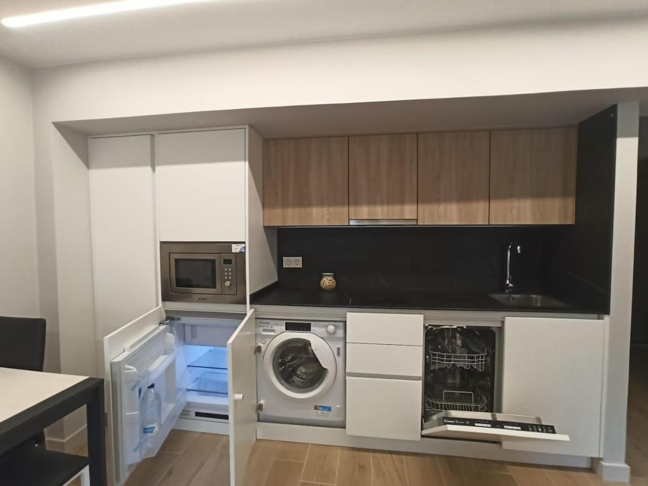 Apartamento Estacion De Tren Autobus Vut5240As 기욘 외부 사진