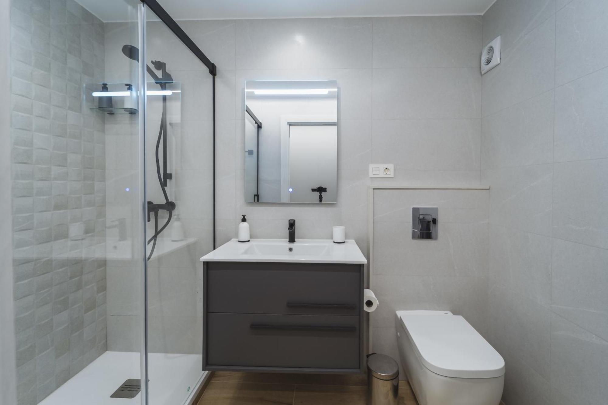 Apartamento Estacion De Tren Autobus Vut5240As 기욘 외부 사진